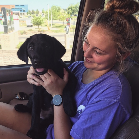 Meet your Posher, Danika - Picture 1 of 2